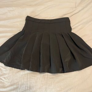 black tennis pleated skirt